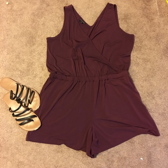 Romper (BLACK 1X) (BURGUNDY 1X) - Picture 1 of 4